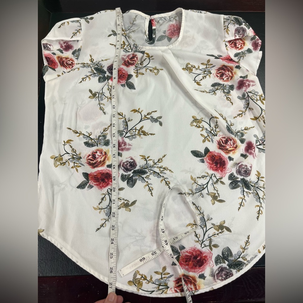 White floral blouse size large - Picture 6 of 6